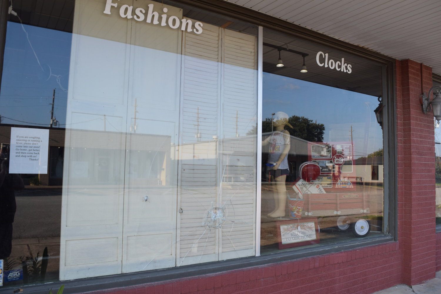 Across from Dovetail Antiques, the window to KT Antiques was smashed in Wednesday morning. Katy Times has not yet confirmed that the damage to KT Antiques was associated with the burglary.