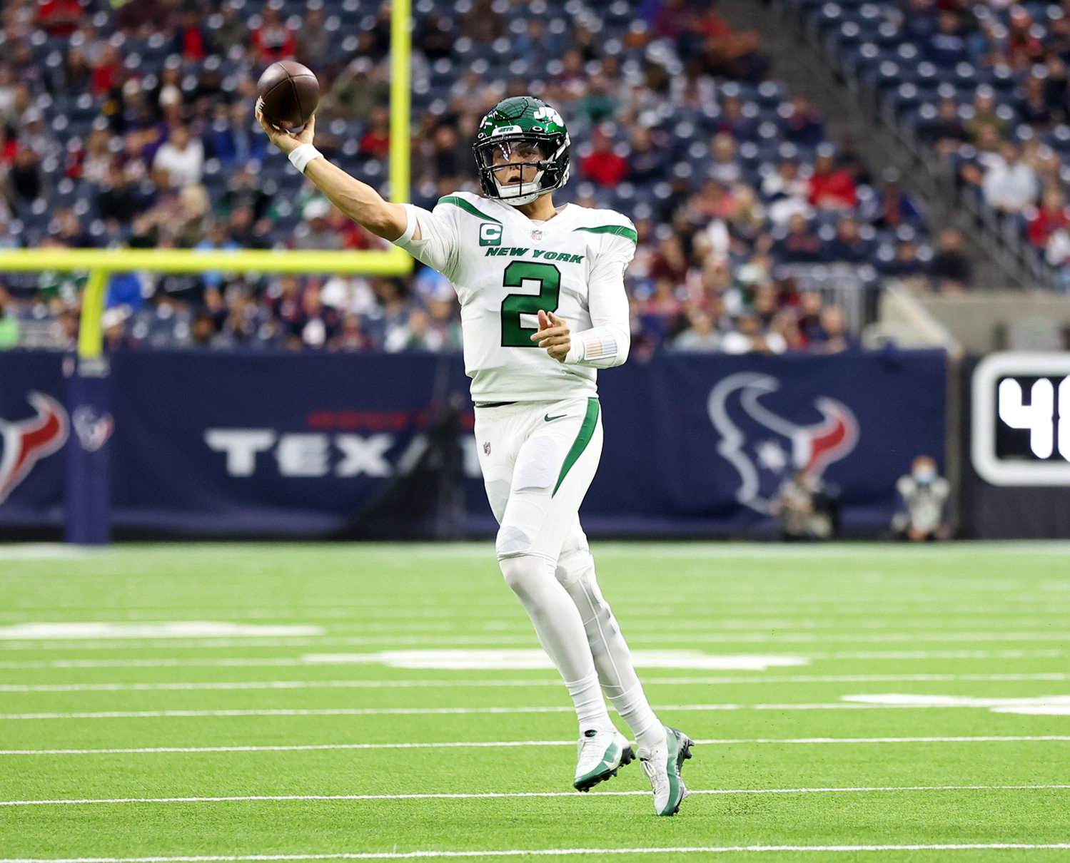New York Jets quarterback Zach Wilson (2) passes the ball during an NFL game between the Houston Texans and the New York Jets on November 28, 2021 in Houston, Texas. The Jets won, 21-14