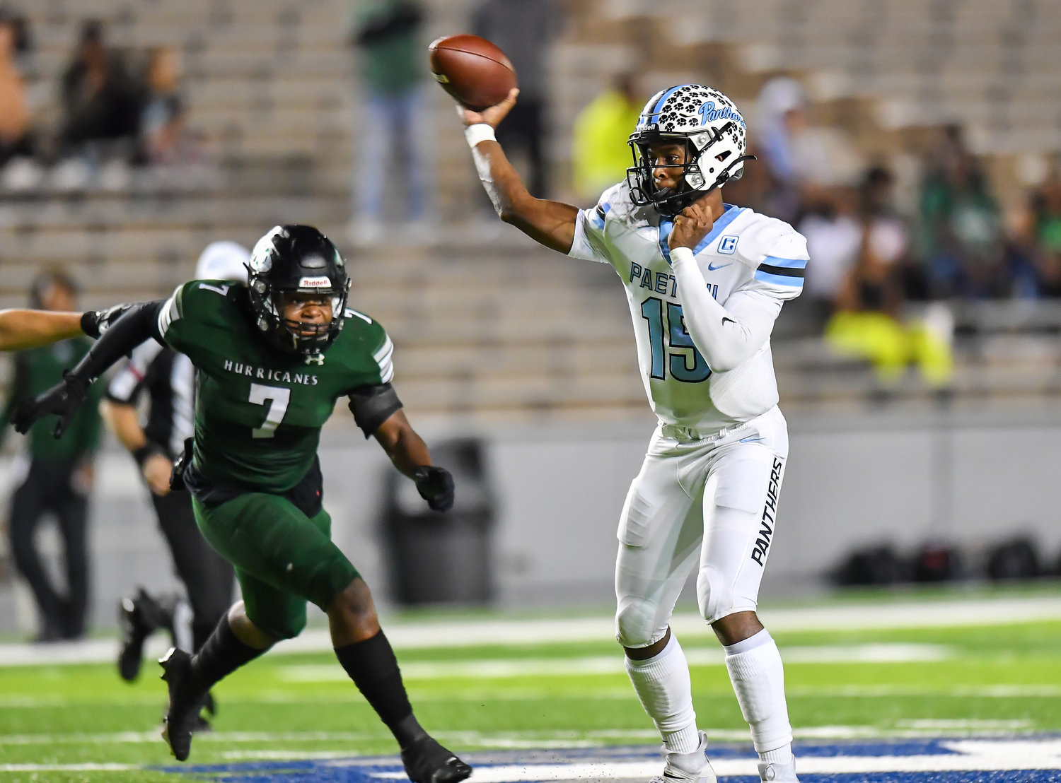 Houston, Tx. Dec 3, 2021: Paetow's QB CJ Dumas #15 delivers a pass during the quarterfinal playoff game between Paetow and F,B. Hightower at Rice Stadium in Houston. (Photo by Mark Gooman / Katy Times)
