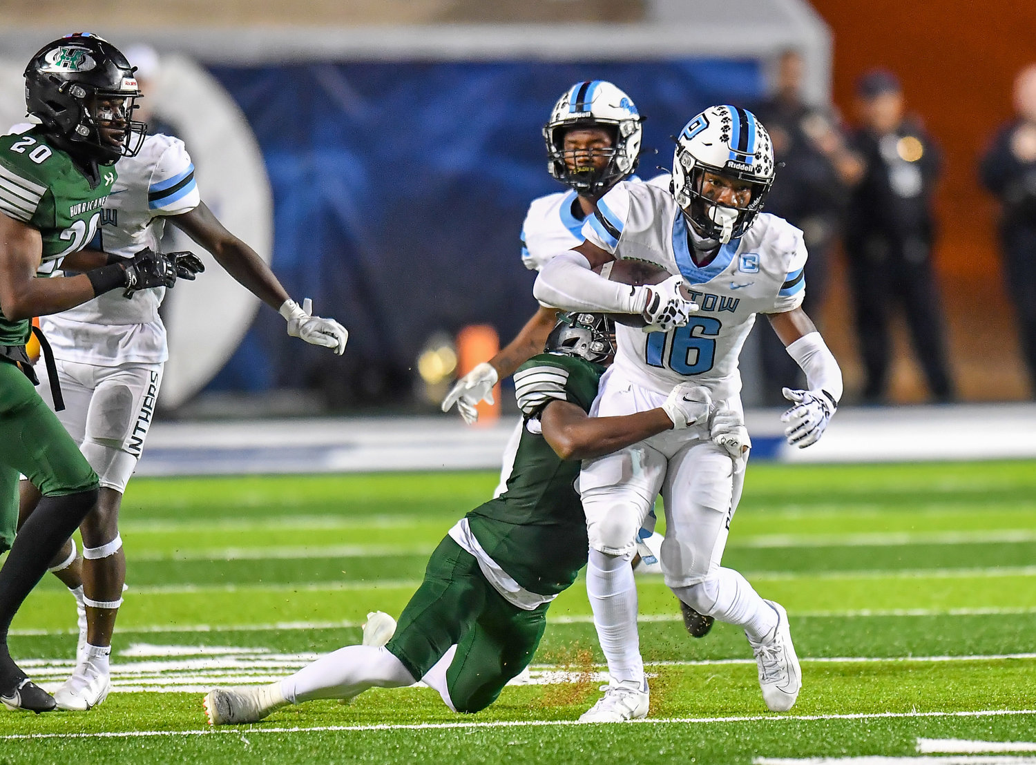 Houston, Tx. Dec 3, 2021: Paetow's Kentrell Webb #16 carries the ball for a first down during the quarterfinal playoff game between Paetow and F,B. Hightower at Rice Stadium in Houston. (Photo by Mark Gooman / Katy Times)
