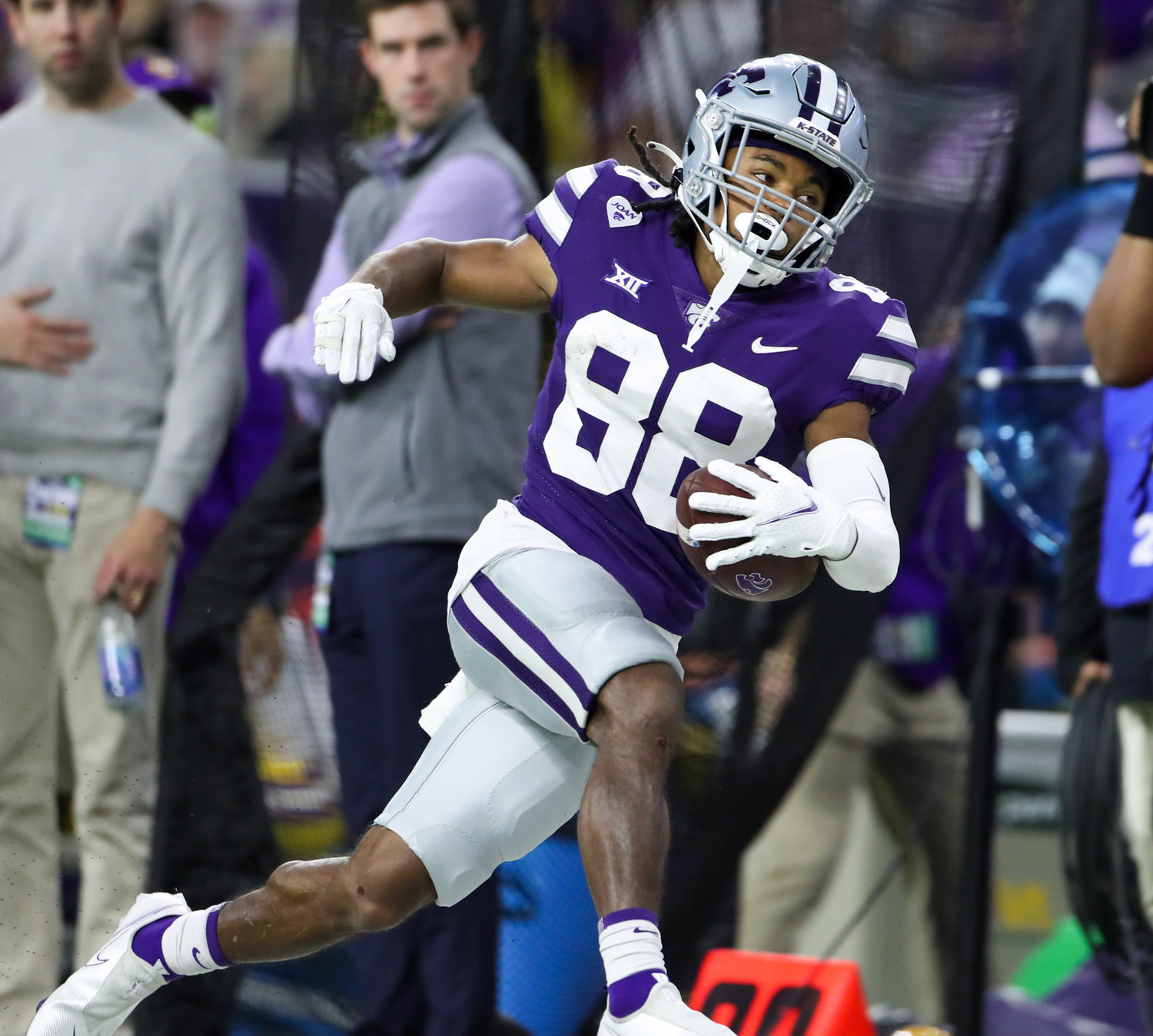 Kansas State Wildcats wide receiver Phillip Brooks (88) carries the ball on a 34-yard catch-and-run reception during the TaxAct Texas Bowl on Jan. 4, 2022 in Houston, Texas.
